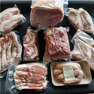 Home-Reared Pork Taster Box ""FROZEN AT THE MOMENT""